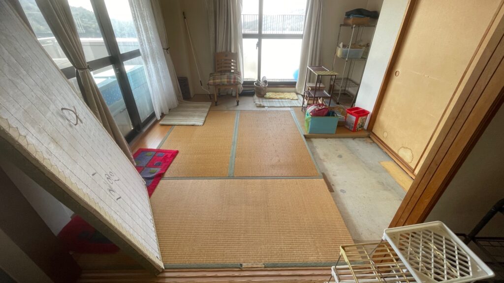 和室をフローリングに。布団生活からベット生活にリフォーム。