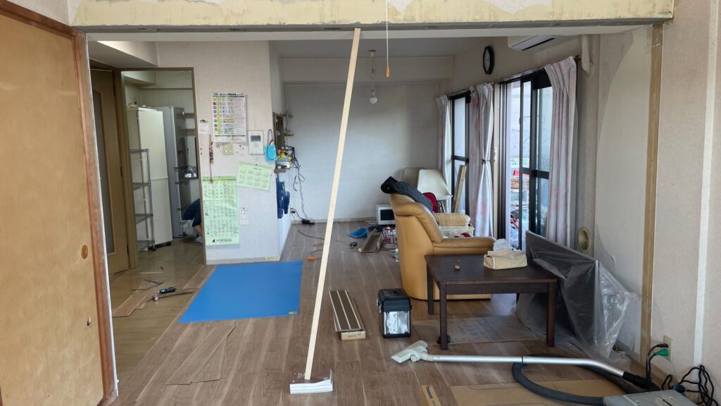 住みながらリノベの家具移動と施工